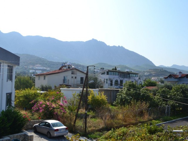 Detached House To Rent in Karaoğlanoğlu, Kyrenia