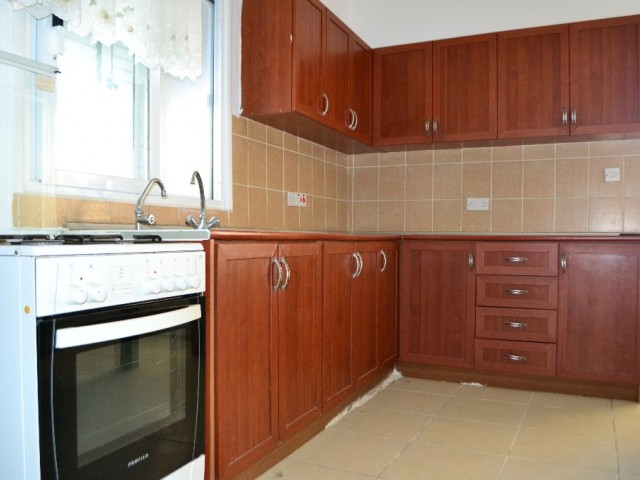 Flat To Rent in Karaoğlanoğlu, Kyrenia