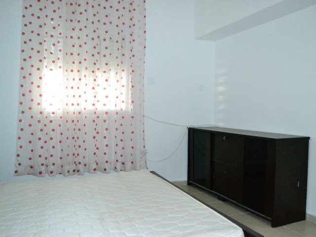 Flat To Rent in Karaoğlanoğlu, Kyrenia