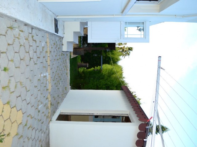 Detached House To Rent in Karaoğlanoğlu, Kyrenia