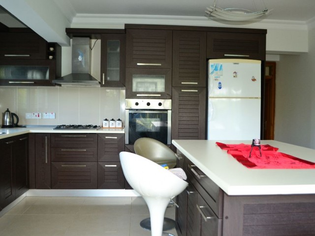 Detached House To Rent in Karaoğlanoğlu, Kyrenia