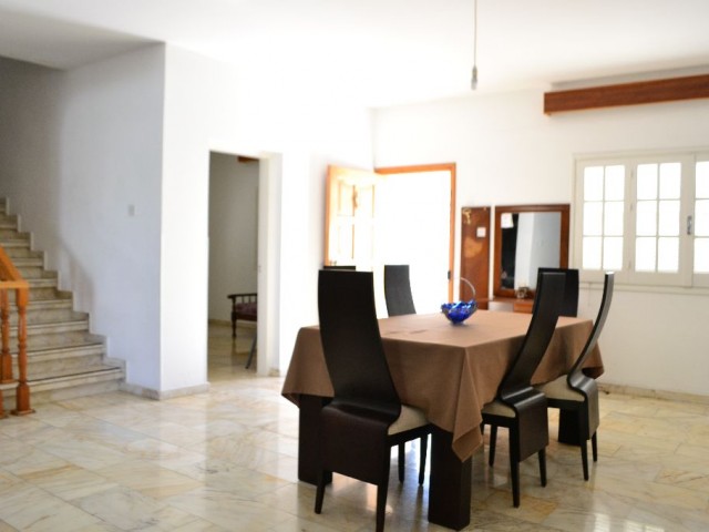 Detached House To Rent in Karaoğlanoğlu, Kyrenia