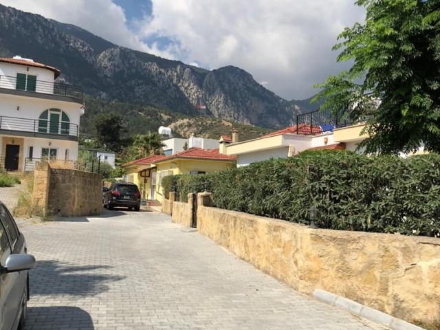 Detached House To Rent in Lapta, Kyrenia