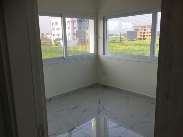 TITLE READY/READY TO MOVE IN/İN THE CİTY CENTRE OF FAMGUSTA BEHIND THE CITY MALL SHOPPING CENTRE FORSALE 2+1  LUXURY FLATS FROM THE OWNER(TEL NO:0548 8760007)