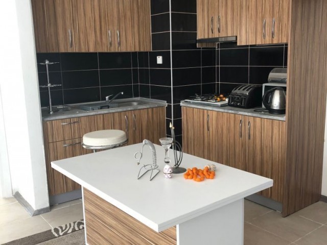 Flat To Rent in Karaoğlanoğlu, Kyrenia