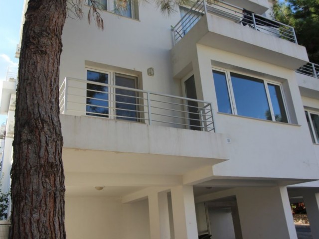 Flat To Rent in Girne Merkez, Kyrenia