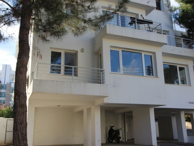 Flat To Rent in Girne Merkez, Kyrenia