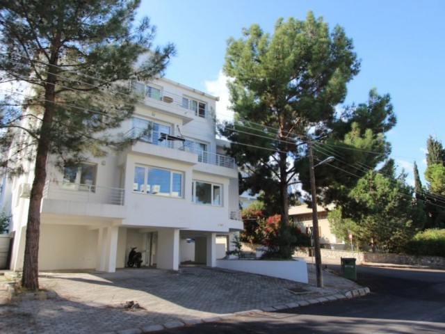 Flat To Rent in Girne Merkez, Kyrenia