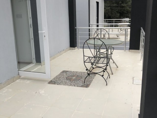 Flat To Rent in Karaoğlanoğlu, Kyrenia