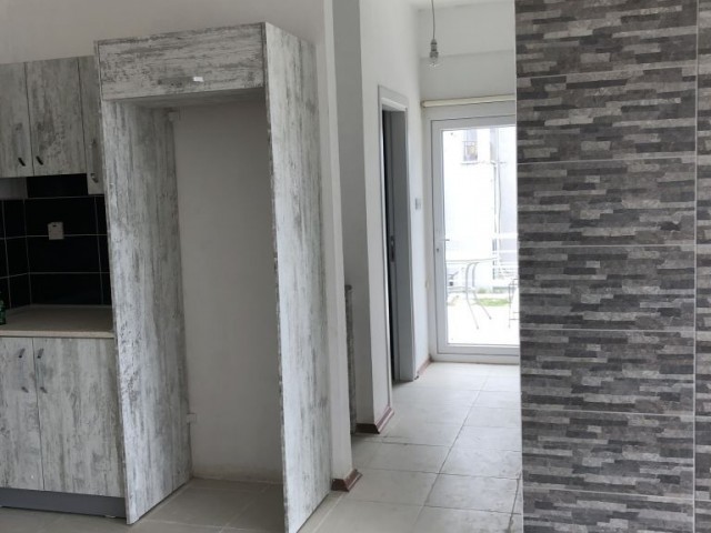 Flat To Rent in Karaoğlanoğlu, Kyrenia