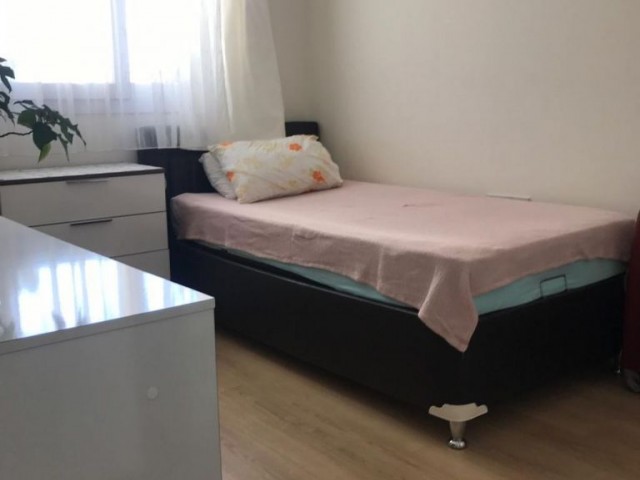 GİRNE KOTON ARKASINDA TÜRK KOÇANLI,  2+1 FULL EŞYALI DAİRE!!