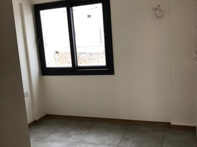 Flat To Rent in Alsancak, Kyrenia