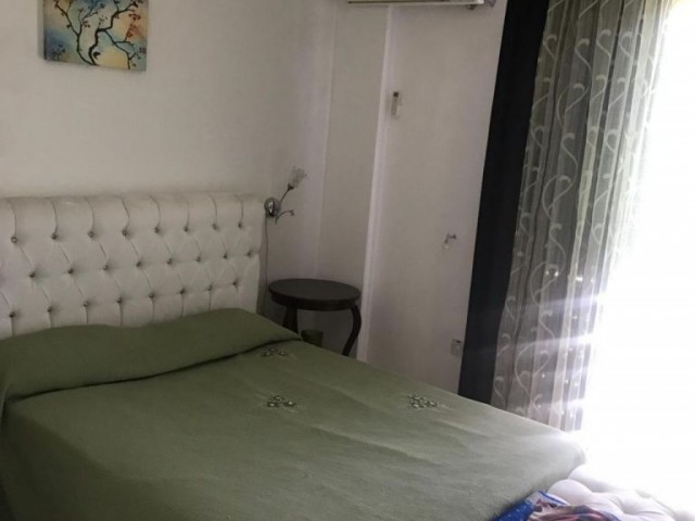 Flat To Rent in Alsancak, Kyrenia