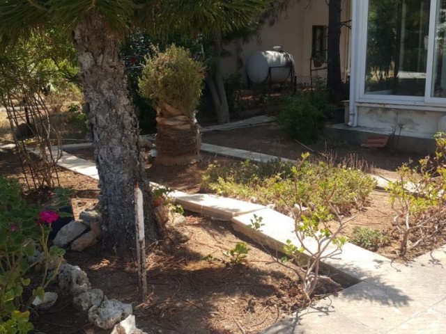 Villa To Rent in Çatalköy, Kyrenia