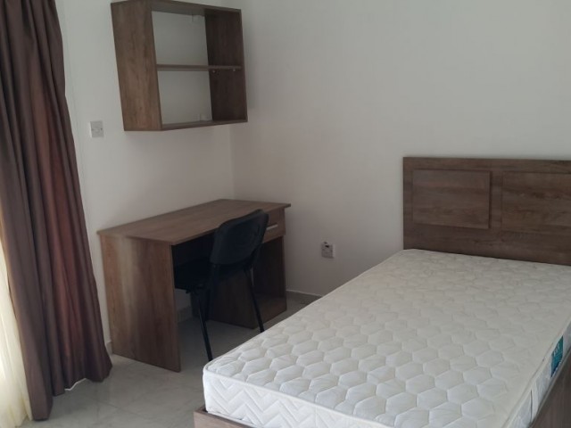 LEFKOŞA DEREBOYUNDA ÇOK GENİŞ, OFİS OLMAYA DA MÜSAİT 3+1 DAİRE!