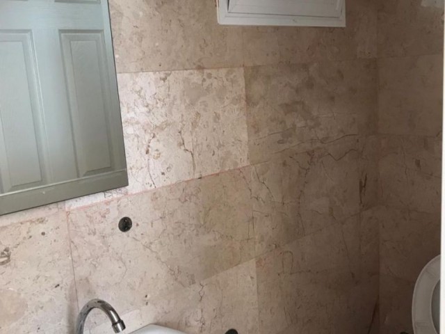 GİRNE ŞOKMAR BÖLGESİNDE 3+1 EŞYASIZ PENTHOUSE!!!