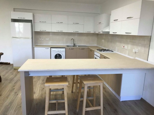 Flat To Rent in Alsancak, Kyrenia