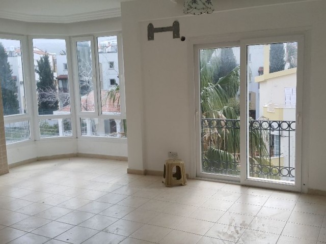 Flat To Rent in Girne Merkez, Kyrenia