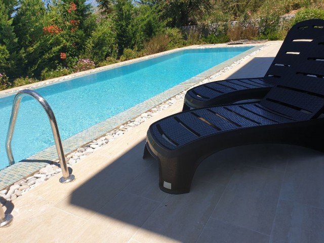 VOLL MÖBLIERTE LUXUS 4+1 VILLA MIT PRIVATEM POOL IN KYRENIA CHATALKÖY!!! ** 