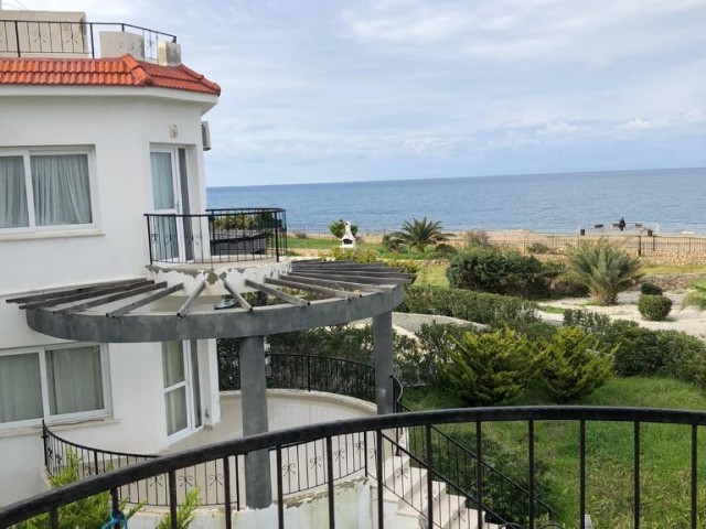 3+1 FULLY FURNISHED LUXURY APARTMENT WITH SEA VIEWS ON THE LAPTA WALKWAY! ** 