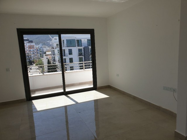 Penthouse Mieten in Girne Merkez, Kyrenia