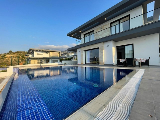 4 + 1 LUXURY VILLA WITH PRIVATE POOL OVERLOOKING THE MOUNTAINS and THE SEA IN KYRENIA EDREMIT! ** 