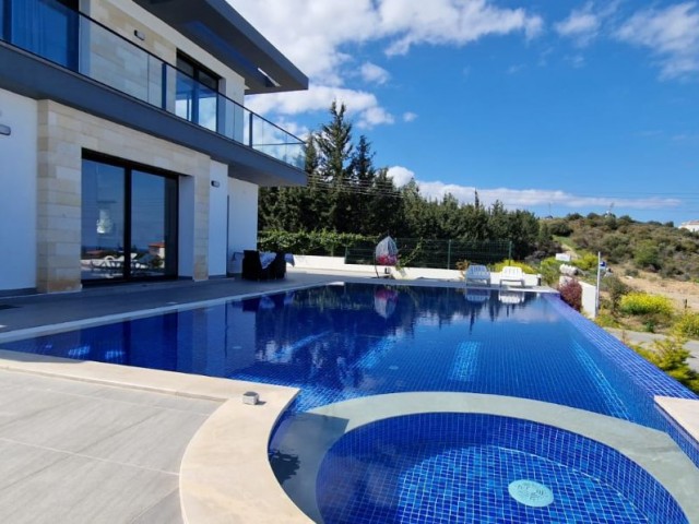 4 + 1 LUXURY VILLA WITH PRIVATE POOL OVERLOOKING THE MOUNTAINS and THE SEA IN KYRENIA EDREMIT! ** 