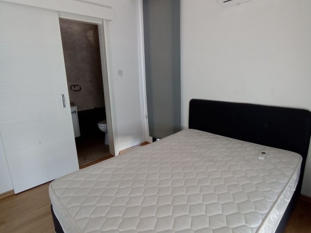 2 + 1 MÖBLIERTE LUXUS-WOHNUNG MIT GROßER TERRASSE NEBEN KYRENIA NUSMAR! ** 