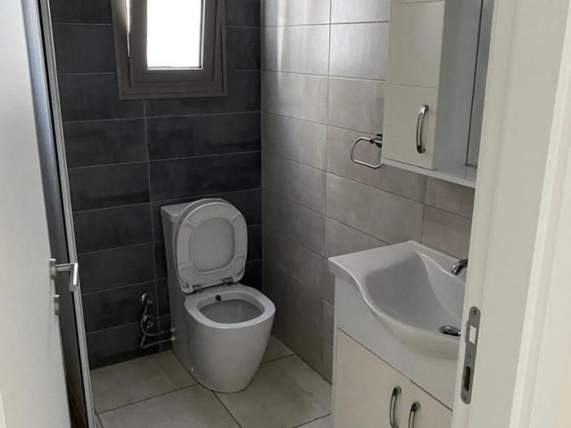 GİRNE AKÇİÇEK HASTANESİ YAKININDA EŞYALI 2+1 DAİRE