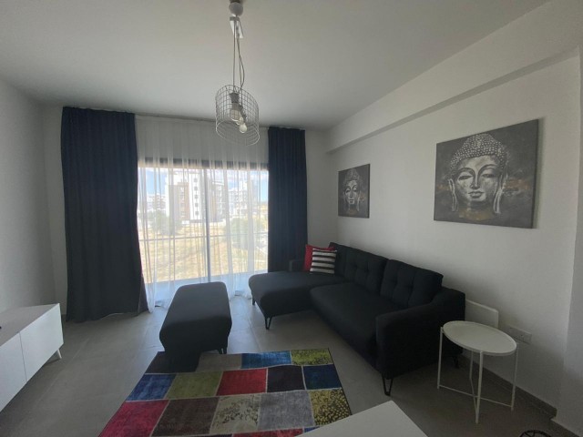 LEFKOŞA DEREBOYU IŞIKLARI YAKININDA 2+1 FULL EŞYALI LÜKS DAİRE