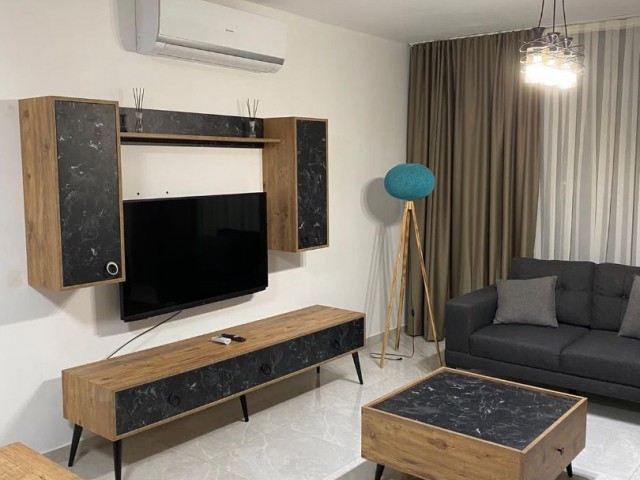 2 + 1 VOLL MÖBLIERTE LUXUS-WOHNUNG IM ZENTRUM VON KYRENIA!!! ** 