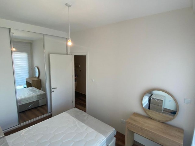 LUXUS 1+1 RESIDENZ WOHNUNG IM ZENTRUM VON KYRENIA ** 