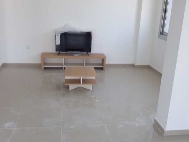 LEFKOŞA ORTAKÖY'DE  EŞYALI KİRALIK 2+1 PENTHOUSE