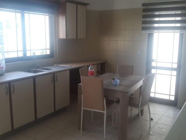 Alsancak 170 m2 for rent ** 