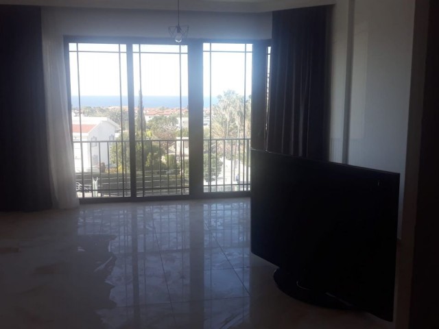 Alsancak 170 m2 for rent ** 