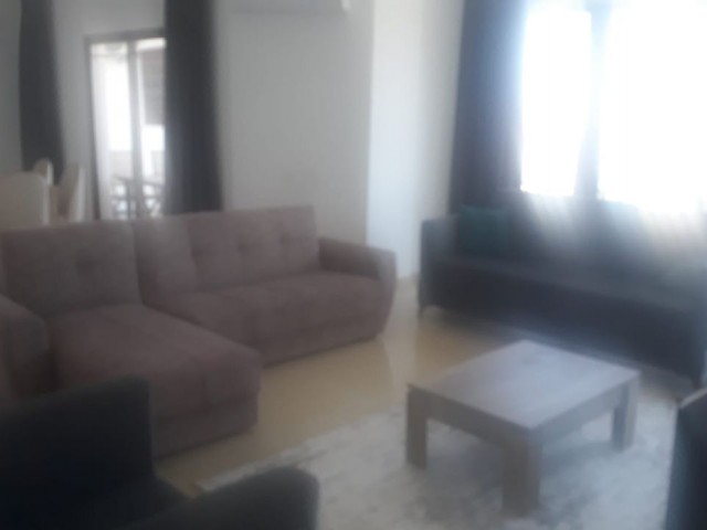 Alsancak 170 m2 Zu vermieten ** 