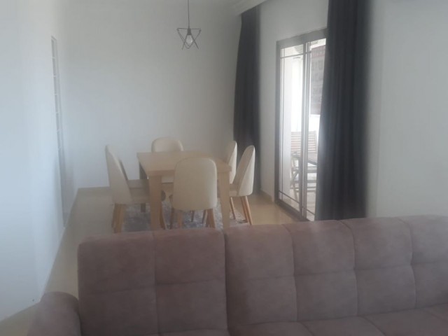 Alsancak 170 m2 Zu vermieten ** 