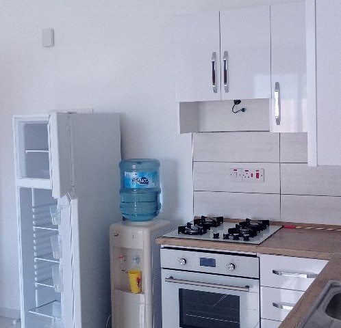 2+1 möblierte Wohnung in Nikosia Hamitköy ** 