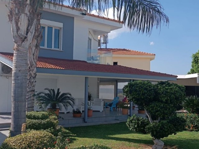 3+1 VILLA FOR RENT HAMİTKOY CENTRAL LOCATION SUITABLE FOR FAMILY LIFE IS WAITING FOR ITS NEW BUYER.