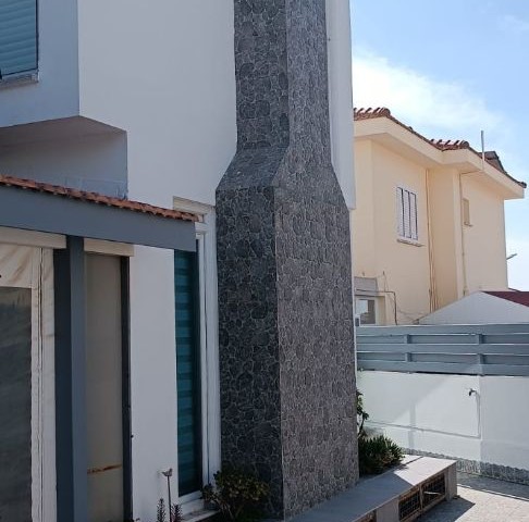 3+1 VILLA FOR RENT HAMİTKOY CENTRAL LOCATION SUITABLE FOR FAMILY LIFE IS WAITING FOR ITS NEW BUYER.