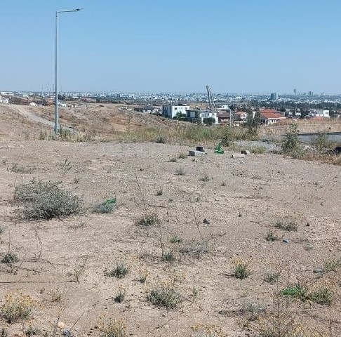 VILLA LAND FOR SALE IN A UNIQUE LOCATION IN GÖNYELİ