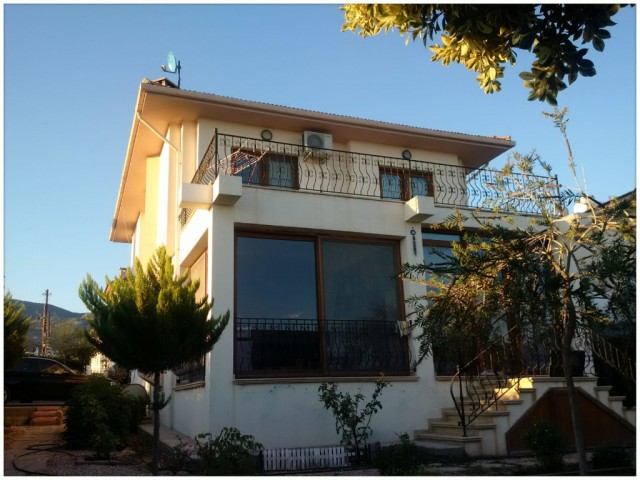 Charming 4 Bedroom Detached Villa Zum Verkauf Lage Catalkoy Kyrenia. ** 