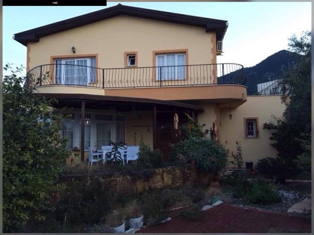 Cabin Plaj yakin Lapta Girne 4+1 kiralik villa