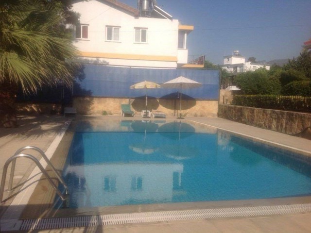 Cabin Plaj yakin Lapta Girne 4+1 kiralik villa