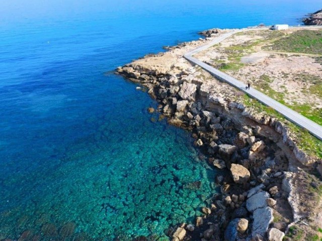 Sea Front 3 Bedroom Apartment For Sale Location Lapta Coastal Walkway (Lapta Yuruyus Yolu) Girne (Communal Swimming Pool)