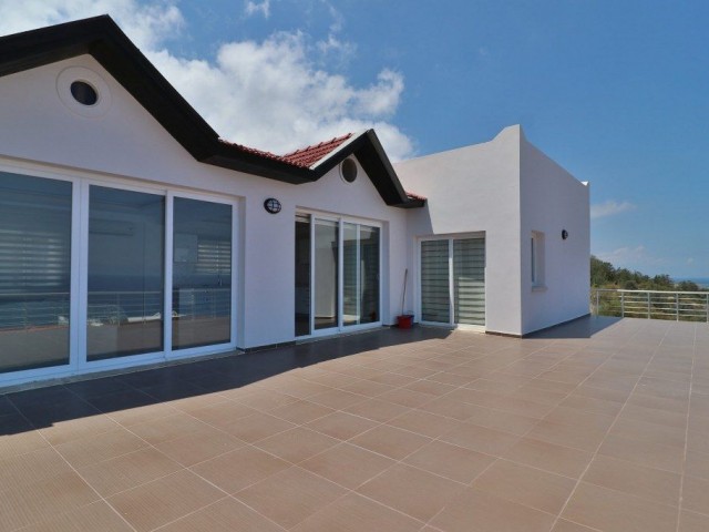 Beachfront 3 Bedroom Villa For Sale Location Tuay Villa Karaağaç Kyrenia (an open and bright space)