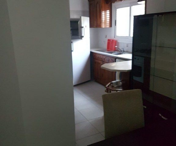 Ölpumpe Yakin Alsancak Kyrenia 3 + 1 villa zur Miete ** 