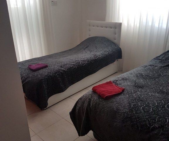 Ölpumpe Yakin Alsancak Kyrenia 3 + 1 villa zur Miete ** 