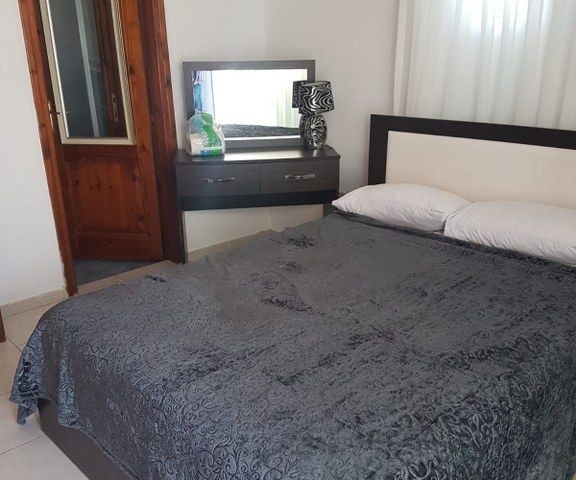 Ölpumpe Yakin Alsancak Kyrenia 3 + 1 villa zur Miete ** 