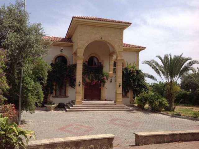 5 Bedroom and 2 Livingroom Villa For Sale With Big Piece Of Land Location on the main high way road Edremit Alsancak Girne